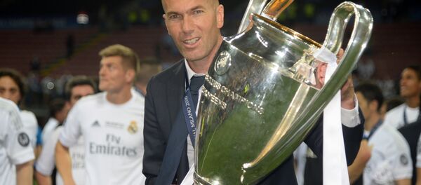 لاعب كرة القدم السابق ومدرب ريال مدريد الحالي زين الدين زيدان - سبوتنيك عربي