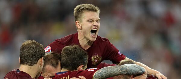 المنتخب الروسي يسجل هدف التعادل في المباراة مع إنجلترا - يورو 2016 - سبوتنيك عربي