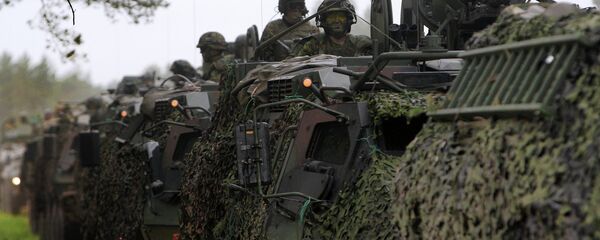 مناورات عسكرية مشتركة بين الولايات المتحدة واستونيا ولاتفيا وليتوانيا وبريطانيا - سبوتنيك عربي