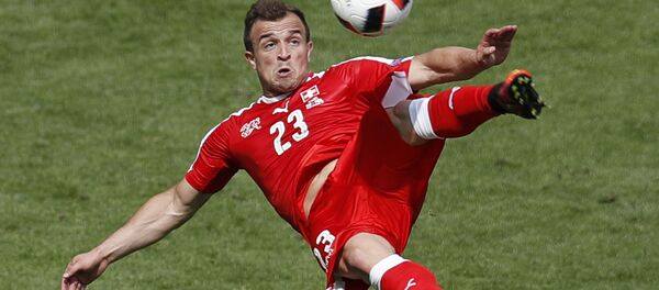 لحظة تسجيل لاعب المنتخب السويسري شاكيري هدف في مرمى بولندا لحظة تسجيل لاعب المنتخب السويسري شاكيري هدف في مرمى بولندا - سبوتنيك عربي