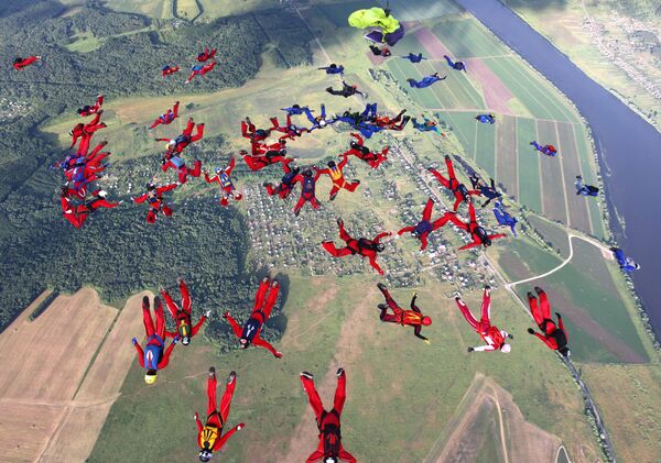 المظليون العسكريون الروس المظليون العسكريون الروس - سبوتنيك عربي