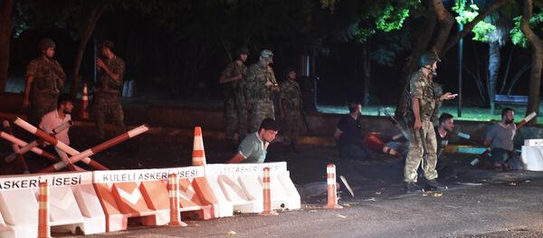 الجيش التركي يستولي على السلطة الجيش التركي يستولي على السلطة - سبوتنيك عربي