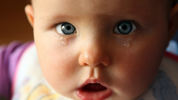 طفل يبكي - سبوتنيك عربي