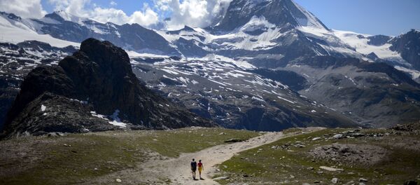 زيرمات، القرية سياحية صغيرة موجودة في جنوب سويسرا على الحدود مع إيطاليا - سبوتنيك عربي