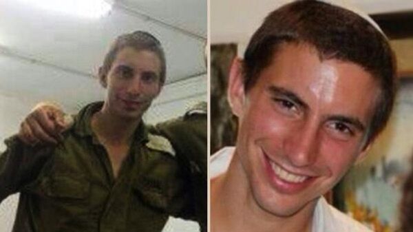 الجندي المفقود هدار غولدن بعد الحرب الأخيرة على قطاع غزة عام 2014 الجندي المفقود هدار غولدن بعد الحرب الأخيرة على قطاع غزة عام 2014 - سبوتنيك عربي