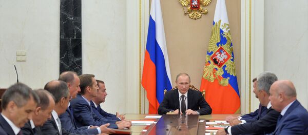 الرئيس بوتين خلال اجتماع مع أعضاء مجلس الأمن القومي - سبوتنيك عربي