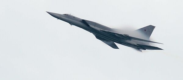 قاذفة الصواريخ الإستراتيجية تو-22إم3 - سبوتنيك عربي