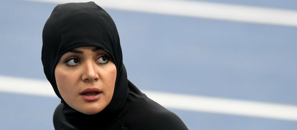 العداءة كريمان أبوالجدايل أول امرأة سعودية تشارك في سباق الـ 100 متر عدوا - سبوتنيك عربي