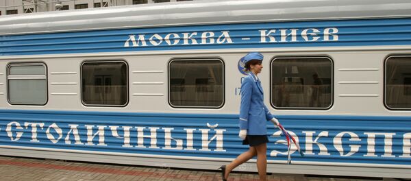 قطار موسكو - كييف - سبوتنيك عربي