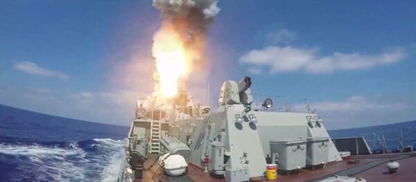 أعلنت وزارة الدفاع الروسية، أن السفن الصاروخية التابعة لأسطول البحر الأسود اطلقت صواريخ كاليبر على أهداف جبهة النصرة في سوريا - سبوتنيك عربي