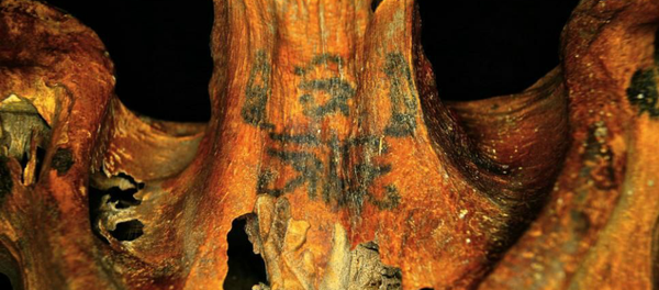 وشم على جسد مومياء مصرية - سبوتنيك عربي