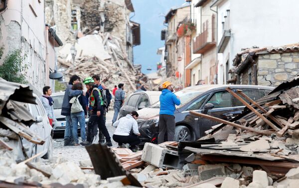 بلدة أماتريسي الإيطالية التي ضربها زلزال بلغت قوته 6.1 — 6.2 درجة - سبوتنيك عربي