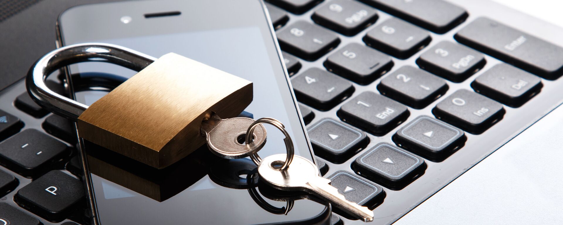 جهاز هاتف محمول - سبوتنيك عربي, 1920, 28.06.2025