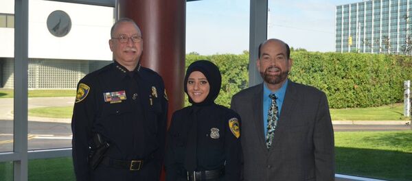 أول شرطية محجبة في الشرطة الأمريكية - سبوتنيك عربي