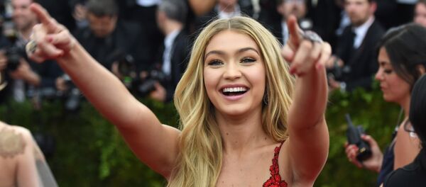 عارضة الأزياء الأمريكية جيجي حديد - سبوتنيك عربي