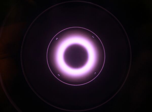 العلماء الروس يقومون بإختراع مولد بلازما فريد من نوعه العلماء الروس يقومون بإختراع مولد بلازما فريد من نوعه - سبوتنيك عربي