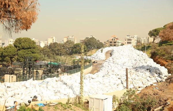 أزمة النفايات مستمرة في لبنان أزمة النفايات مستمرة في لبنان - سبوتنيك عربي