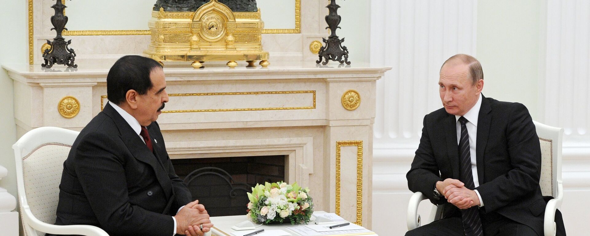 الرئيس الروسي فلاديمير بوتين والعاهل البحريني الملك حمد بن عيسى آل خليفة  - سبوتنيك عربي, 1920, 22.05.2024
