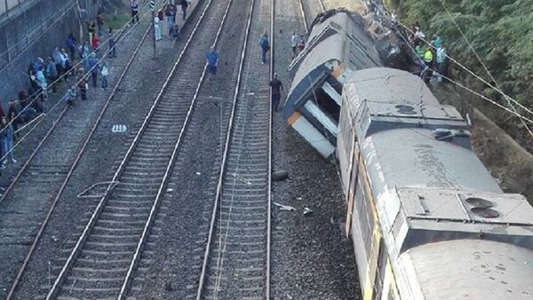 انحرف قطار في إسبانيا - سبوتنيك عربي