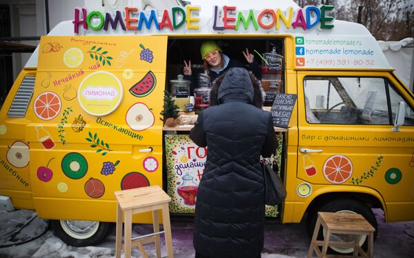 سيارة ليمون فى موسكو سيارة ليمون فى موسكو - سبوتنيك عربي