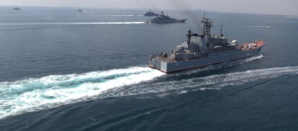 قطع بحرية تشارك في مناورات القوقاز 2016 - سبوتنيك عربي