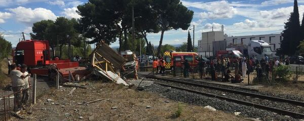 تصادم قطار مع شاحنة في فرنسا - سبوتنيك عربي