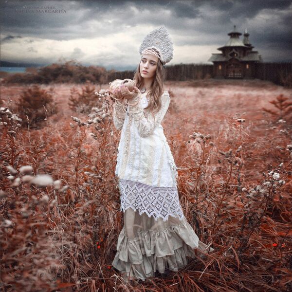 فتاة مع تفاح فتاة مع تفاح - سبوتنيك عربي