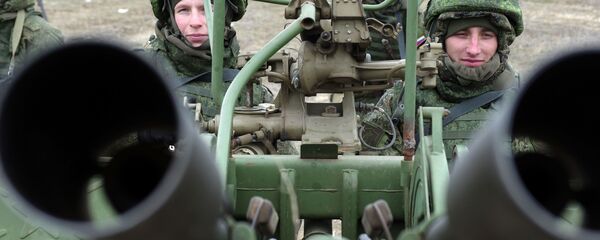 وحدة المدفعية المضادة للطائرات في مناورات الدفاع الجوي الروسية في إطار عملية تفتيش شاملة - سبوتنيك عربي