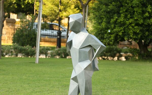 حديقة تتحول إلى معرض فني في بيروت - سبوتنيك عربي