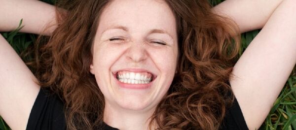 ضحكة  - سبوتنيك عربي