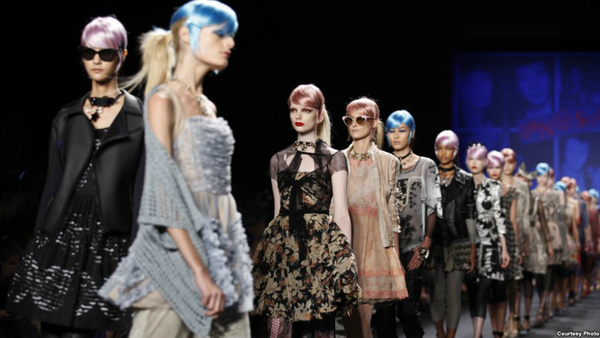 عارضات أزياء في أسبوع نيويورك للموضة 2016 عارضات أزياء في أسبوع نيويورك للموضة 2016 - سبوتنيك عربي