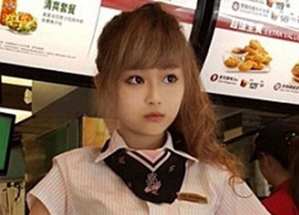 النادلة وي هان - سبوتنيك عربي