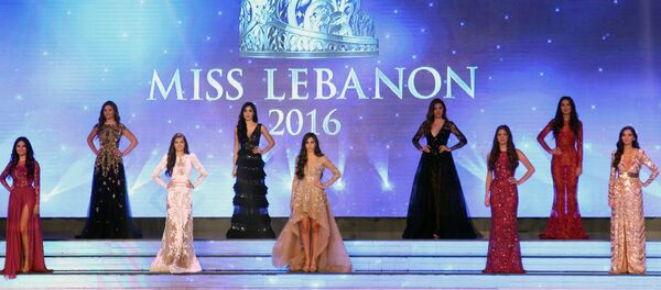 الفتيات المشاركات في مسابقة ملكة جمال لبنان لعام 2016، بيروت 22 أكتوبر/ تشرين الأول 2016 - سبوتنيك عربي