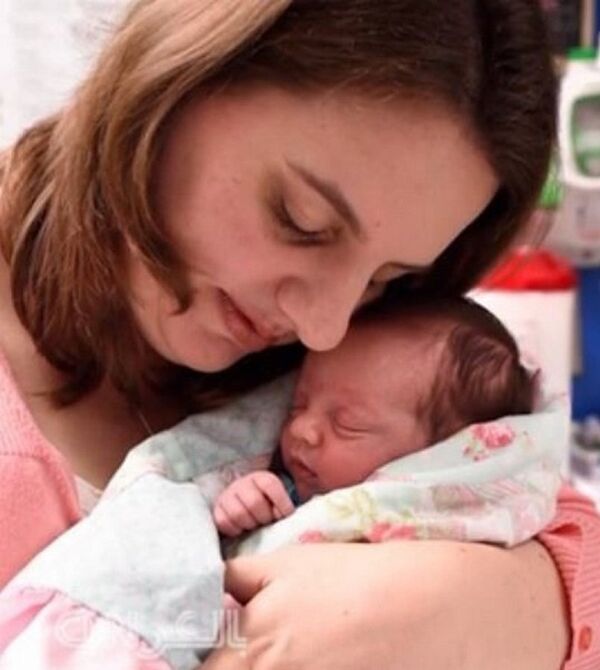 الطفلة لينلي تعود سالمة إلى المنزل - سبوتنيك عربي