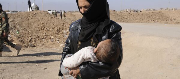 نساء الموصل الهاربات من داعش - سارة عبدالله - سبوتنيك عربي