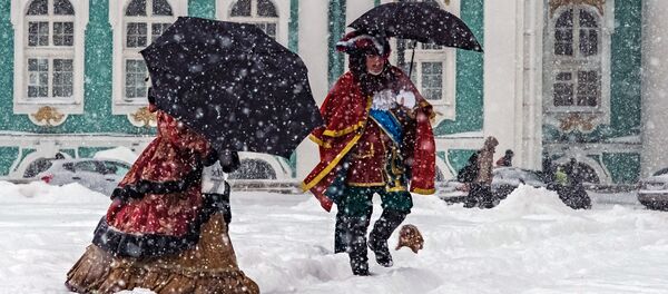 سقوط ثلوج كثيفة جداً - سبوتنيك عربي