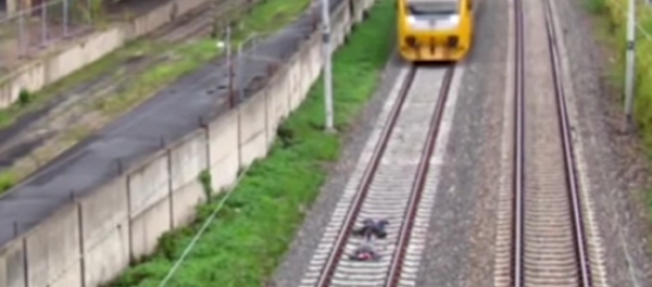 مراهقان - سبوتنيك عربي