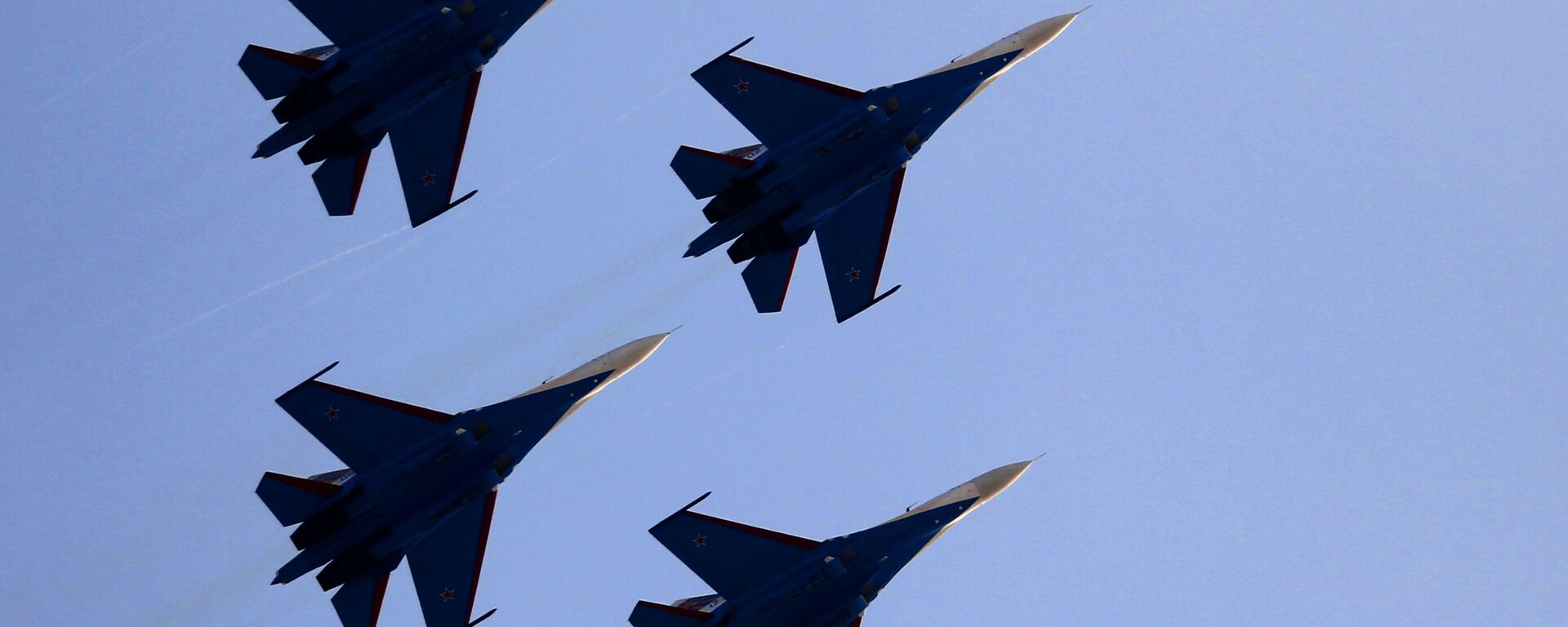 ، المقاتلات الروسية سو-27  خلال العرض الجوي الدولي Iran Air Show 2016 في إيران، 16 نوفمبر/ تشرين الثاني 2016. - سبوتنيك عربي, 1920, 12.07.2023