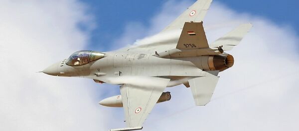 مقاتلة مصرية تشارك في المناورات - سبوتنيك عربي