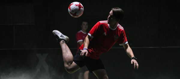 عرض الزي الجديد لفريق كرة القدم الروسي لبطولة كأس روسيا الاتحادية لعام 2017 - سبوتنيك عربي