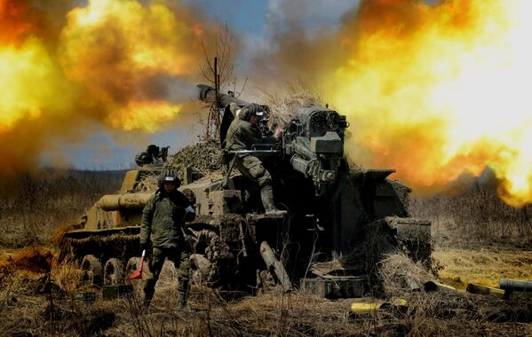 المدفعية الروسية في المنطقة العسكرية الشرقية - سبوتنيك عربي