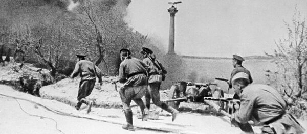 مشاة البحرية الروسية أثناء المعركة في سيفاستوبول في الحرب العالمية الثانية مشاة البحرية الروسية أثناء المعركة في سيفاستوبول في الحرب العالمية الثانية - سبوتنيك عربي