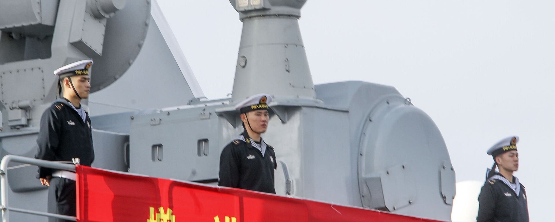 البحارة الصينيون على متن فرقاطة صينية  في سان دييغو، الولايات المتحدة 6 ديسمبر/ كانون الأول 2016 - سبوتنيك عربي, 1920, 14.01.2018