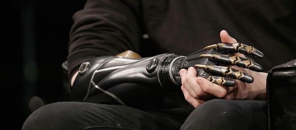 يد روبوتية  - سبوتنيك عربي