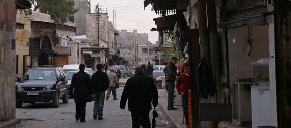 الناس في شوارع  المركز التاريخي لمدينة حلب، سوريا، في عام 2009 - سبوتنيك عربي