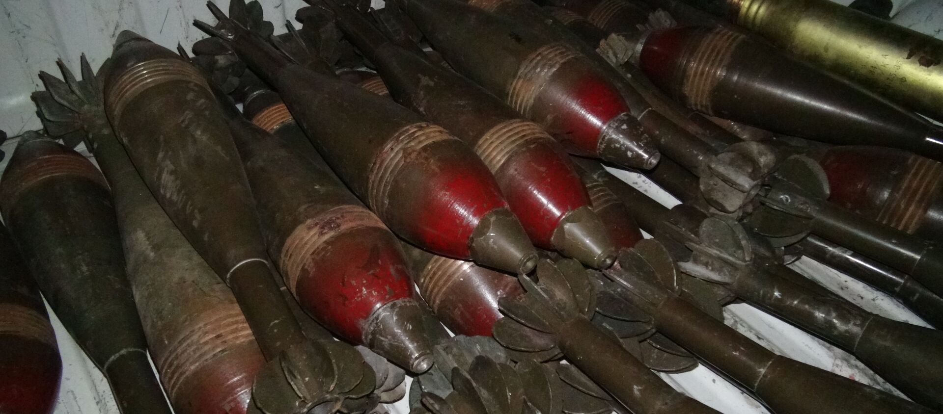 الأسلحة التي تركتها جبهة النصرة بعد هروبها من حلب - سبوتنيك عربي, 1920, 18.07.2021
