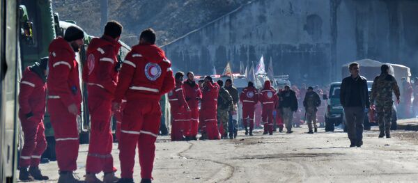 الهلال الأحمر في حلب - سبوتنيك عربي