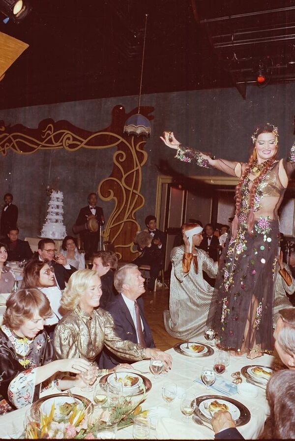 نجوى فؤاد ترقص أمام جيمي كارتر  - سبوتنيك عربي