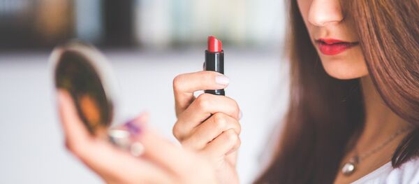 Lipstick - سبوتنيك عربي