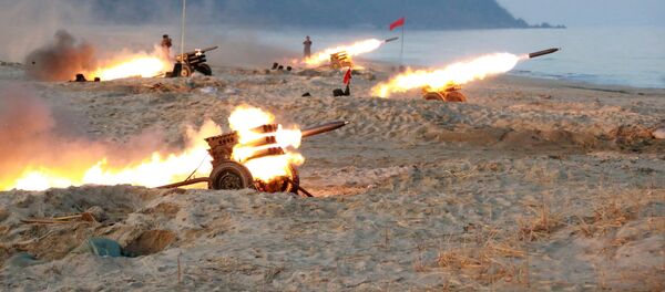 إطلاق صواريخ باليستية، كوريا الشمالية 21 ديسمبر/ كانون الأول 2016 - سبوتنيك عربي